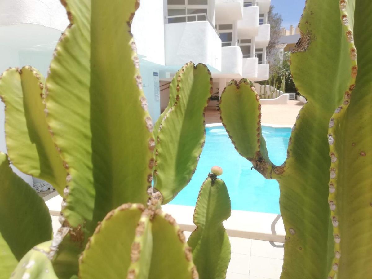 Apartamentos Ibiza Colonia de Sant Jordi Esterno foto