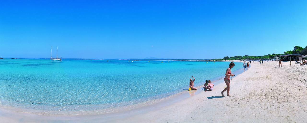 Apartamentos Ibiza Colonia de Sant Jordi Esterno foto